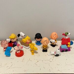 11 Charlie Brown Peanuts McDonalds Happy Meal Toys